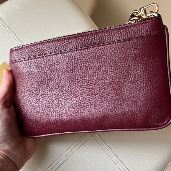 MK wristlet - Picture 6 of 10